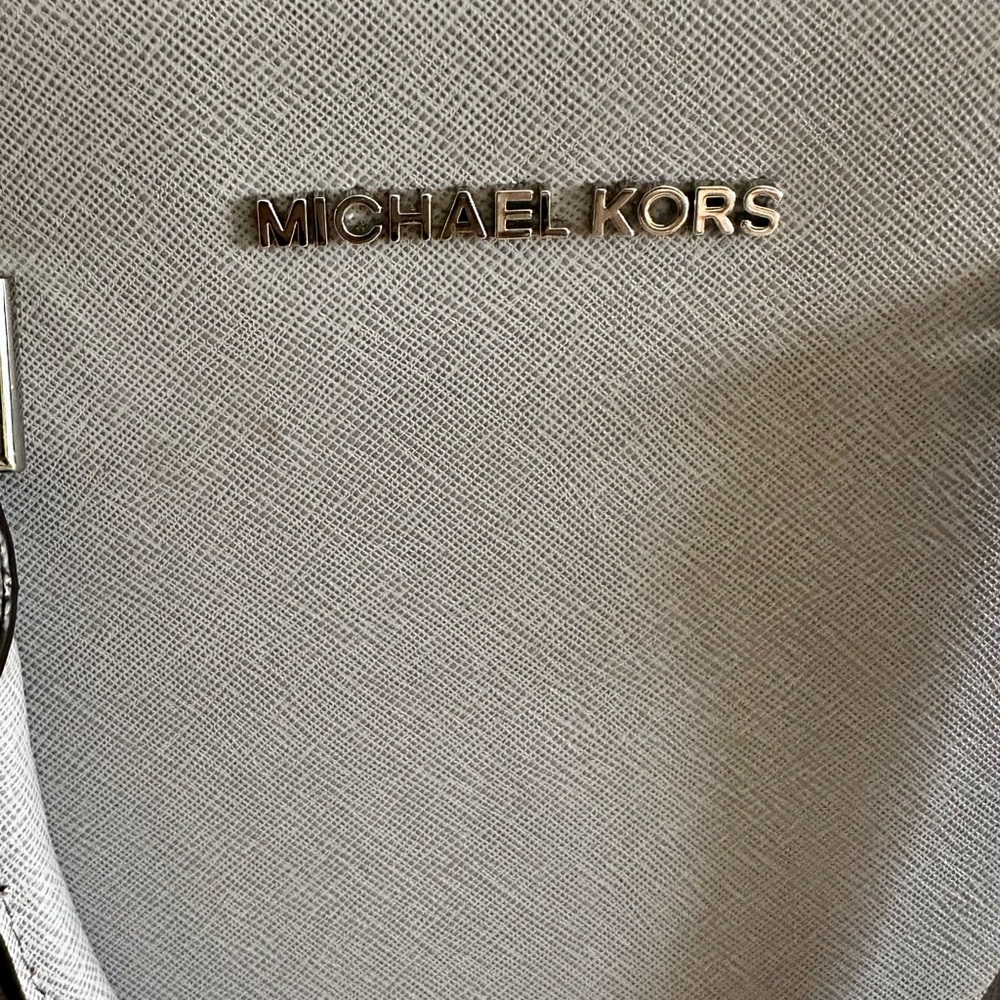 Michael Kors Lilac Selma - Picture 6 of 11